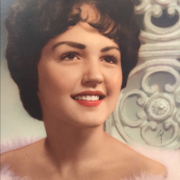 Meet your Posher, Cathy - Picture 2 of 3